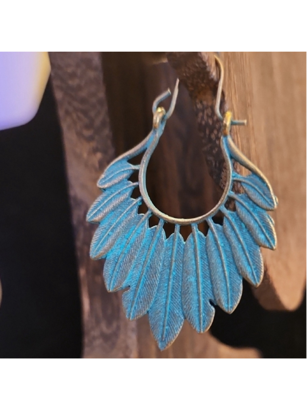 Blue Metal Fan Shaped Earrings Vintage Appeal - Picture 4 of 6